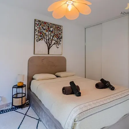 Michelet 2 Pieces Proche Centre Apartment *